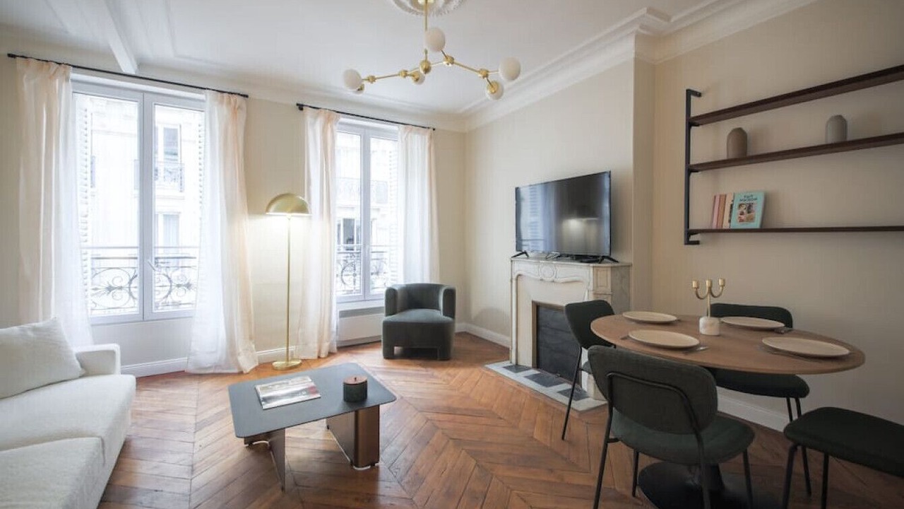 Photo of Livingroom in 15th Arrondissement