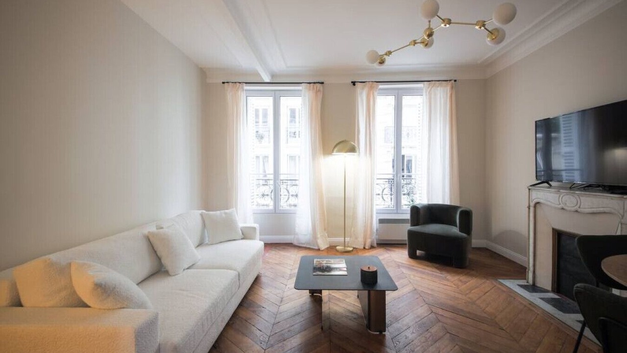Photo of Livingroom in 15th Arrondissement