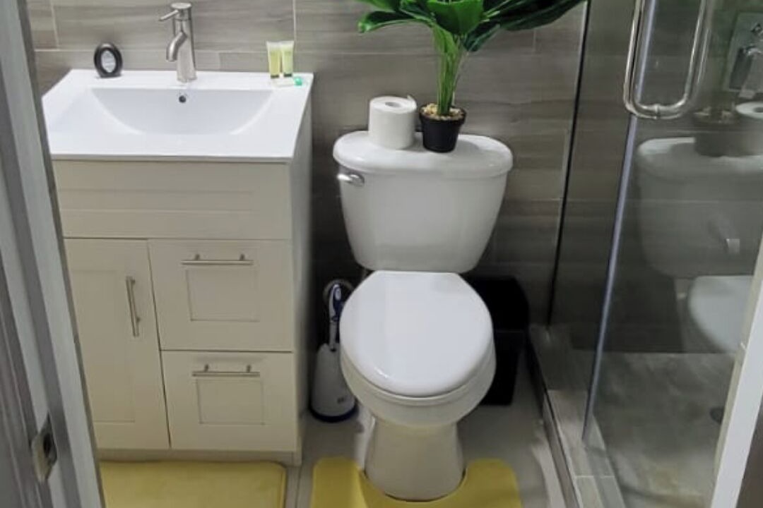 Photo of Bathroom in Molynes Gardens