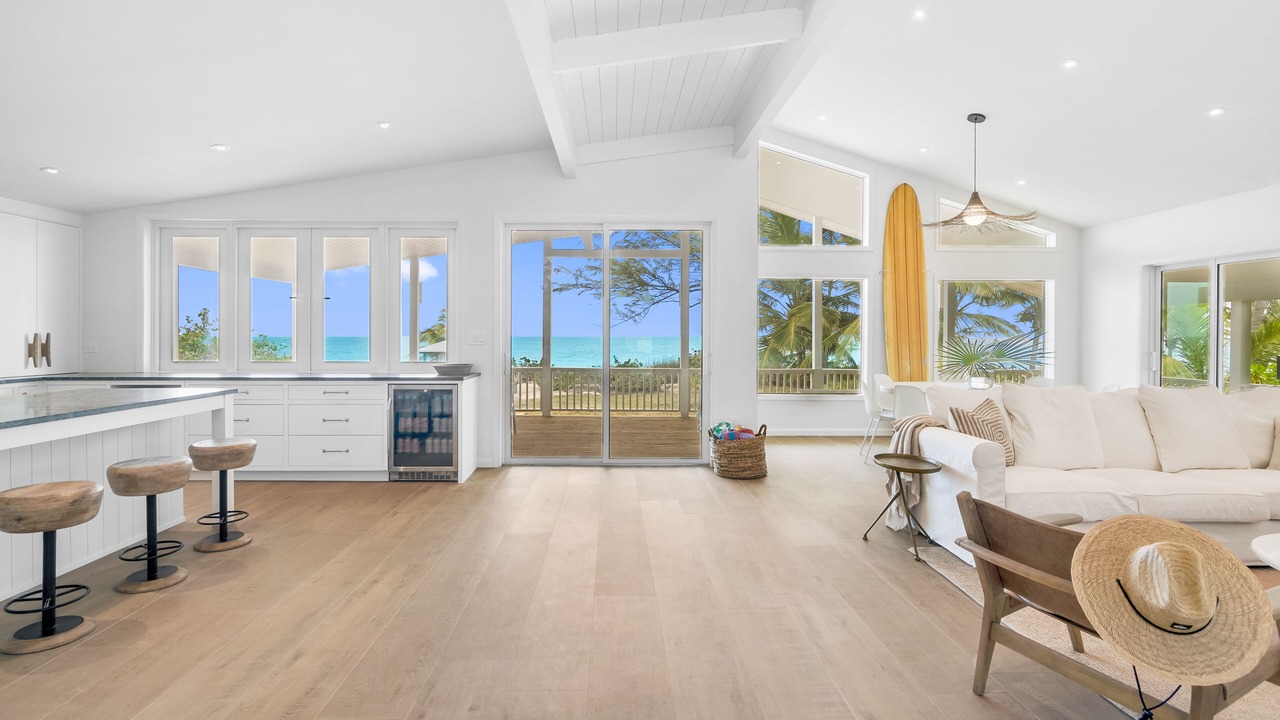 Photo of Livingroom in Farmer's Hill
