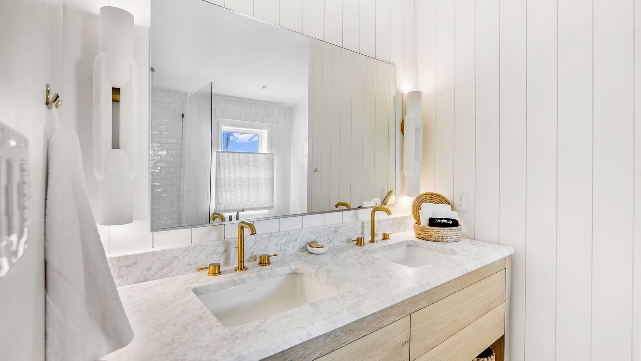 Photo of Bathroom in Farmer's Hill