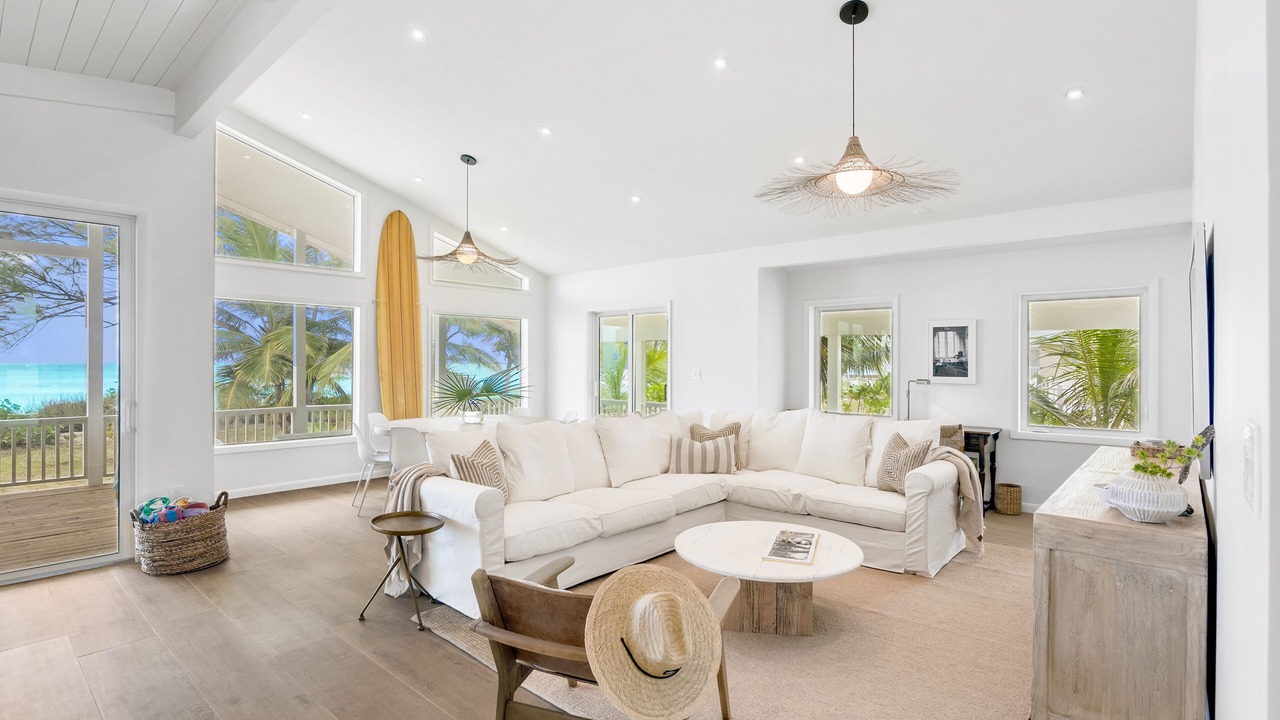 Photo of Livingroom in Farmer's Hill