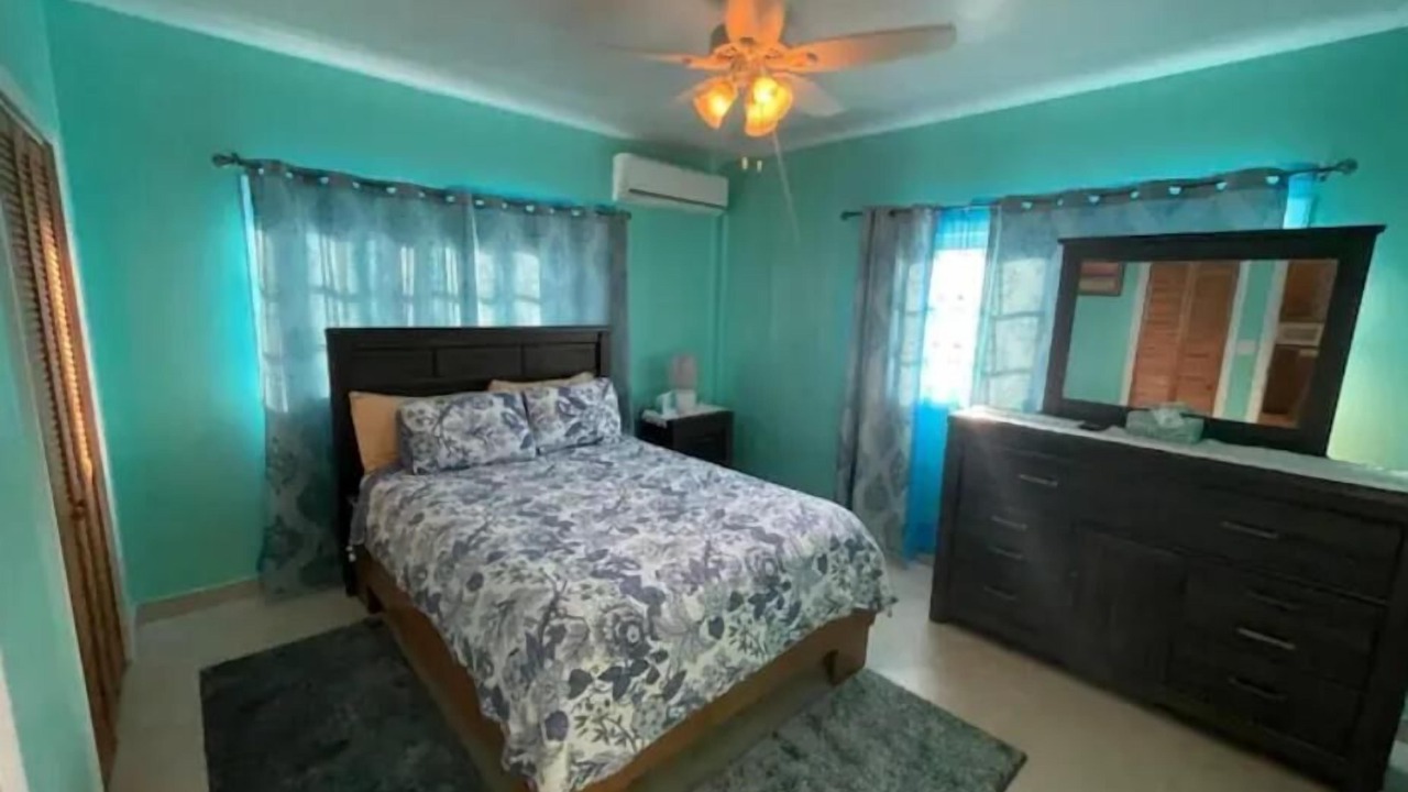 Photo of Bedroom in Rokers Point