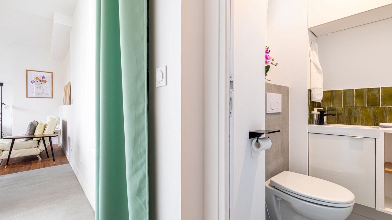 Photo of Bathroom in Vanves