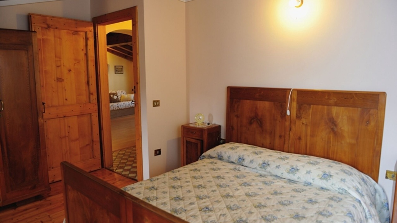 Photo of Bedroom in Miane