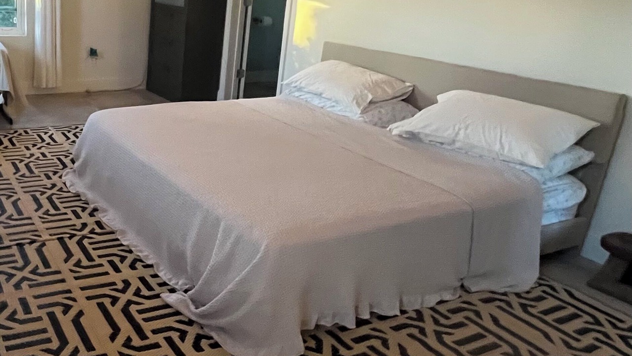 Photo of Bedroom in Green Turtle Cay