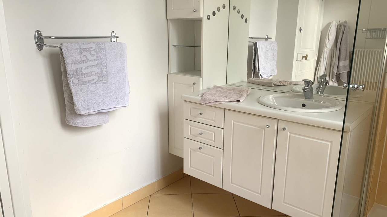 Photo of Bathroom in Montparnasse