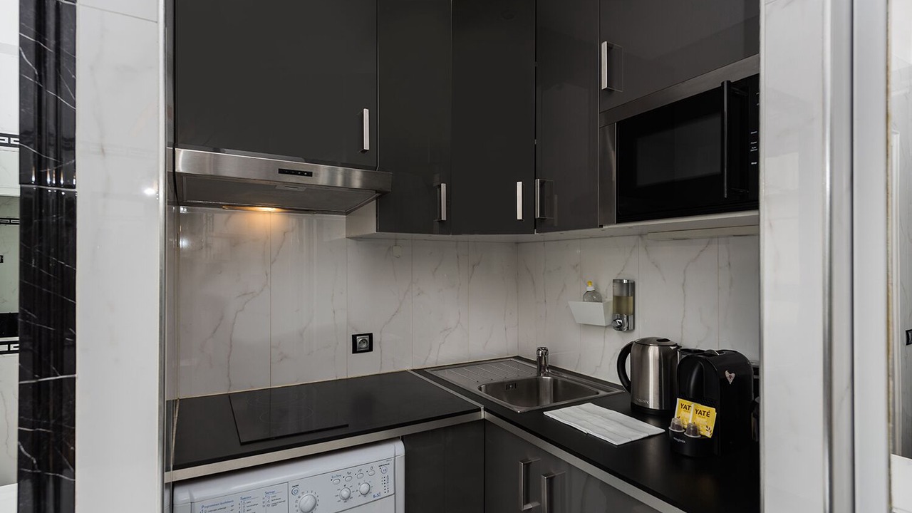 Photo of Kitchen in 8th Arrondissement