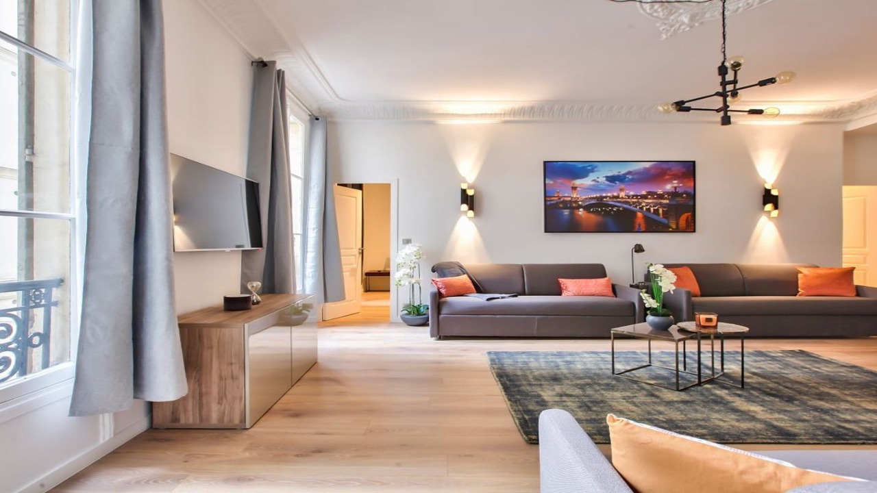 Photo of Livingroom in Champs-Elysees