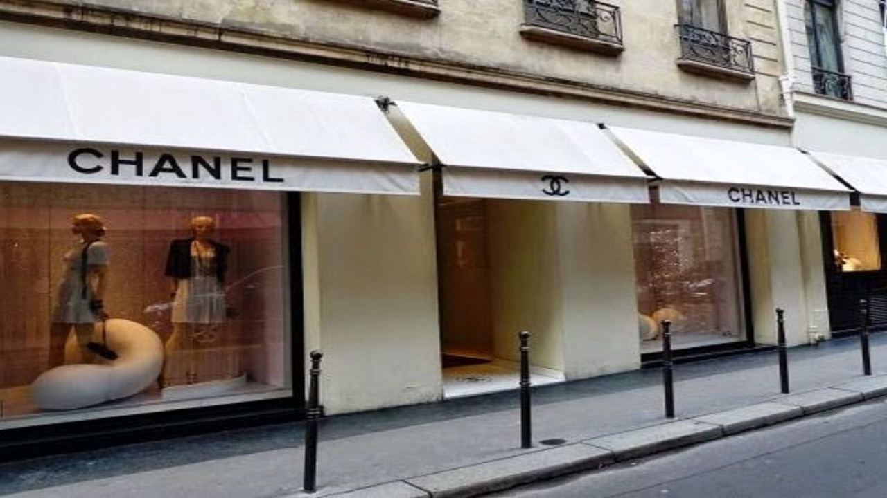 Photo of Outdoor in Champs-Elysees