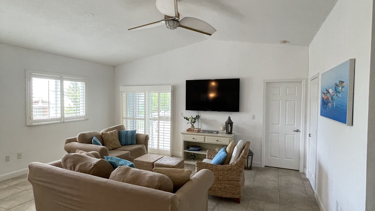 Photo of Livingroom in Alice Town