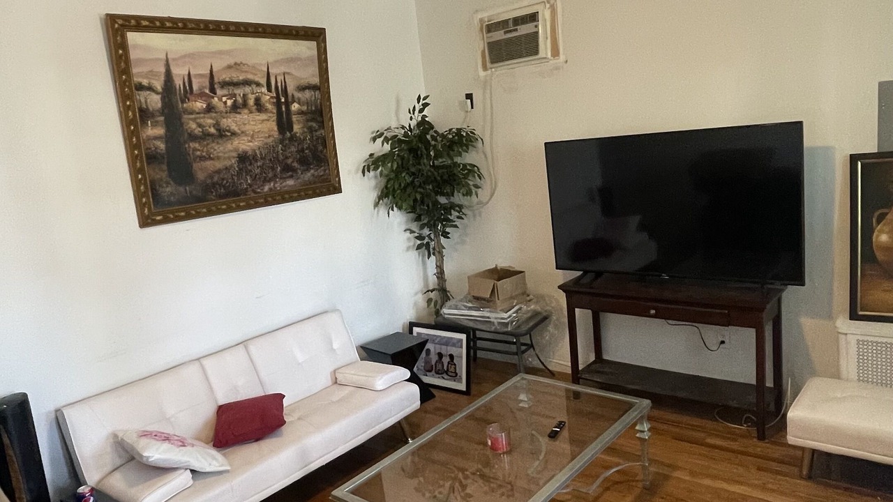 Photo of Livingroom in New Brighton