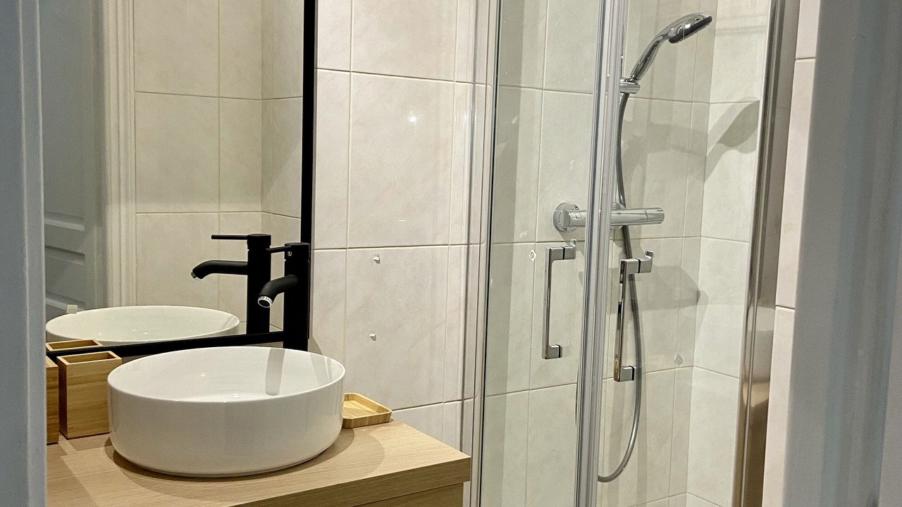 Photo of Bathroom in Antony