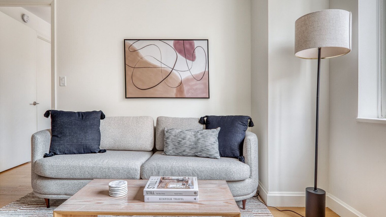 Photo of Livingroom in Sutton Place