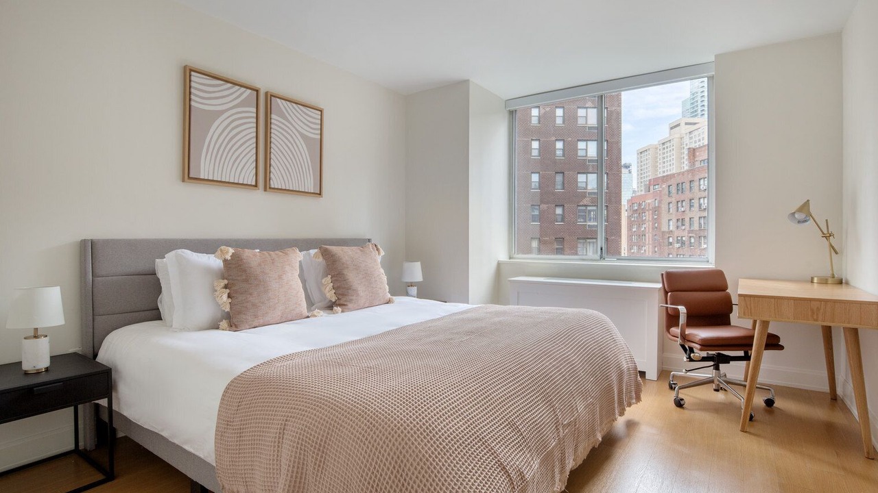 Photo of Bedroom in Sutton Place