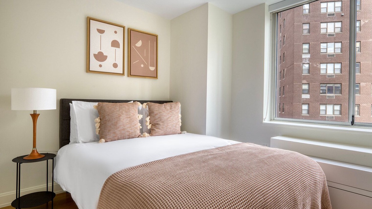 Photo of Bedroom in Sutton Place