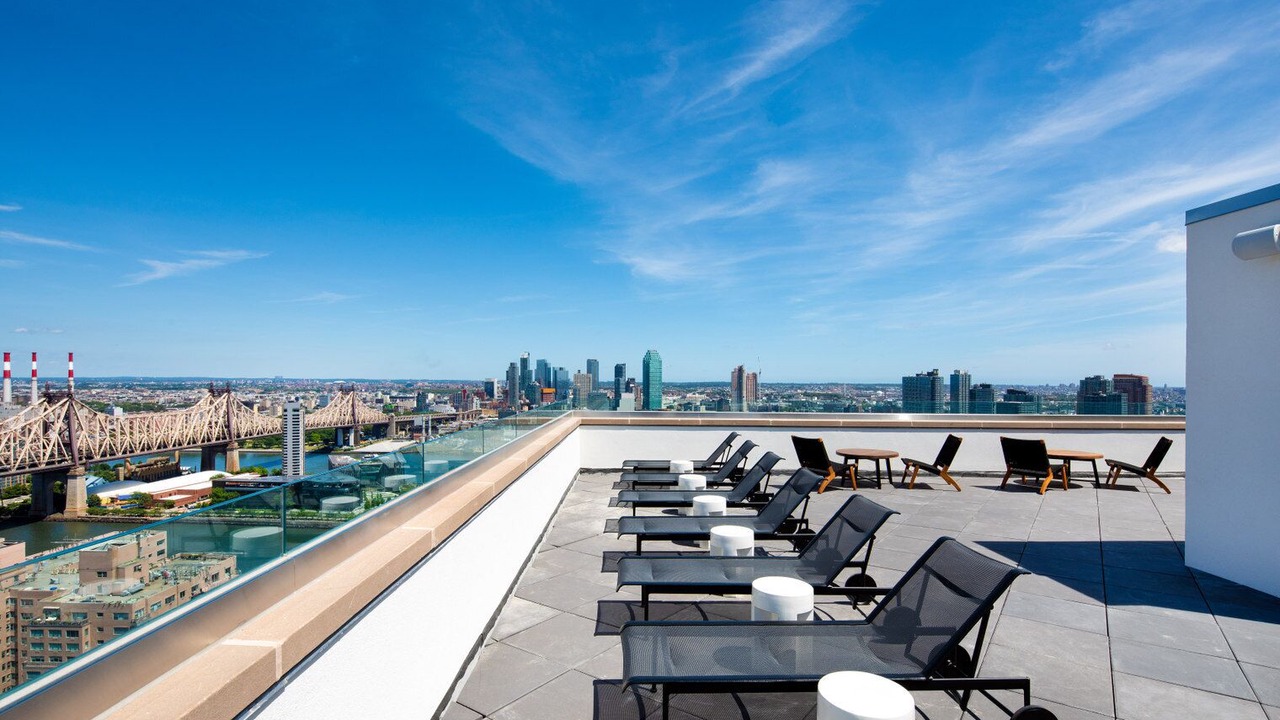 Photo of Patio Balcony in Sutton Place