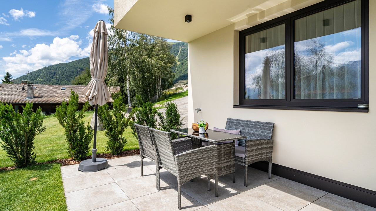 Photo of Outdoor in Lasa