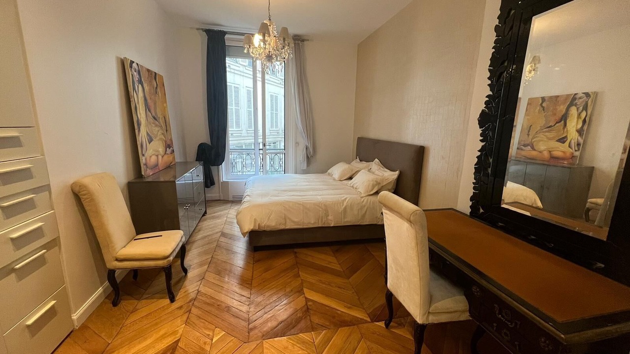 Photo of Bedroom in Champs-Elysees
