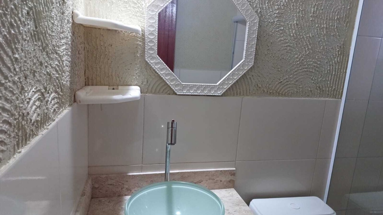 Photo of Bathroom in Taio