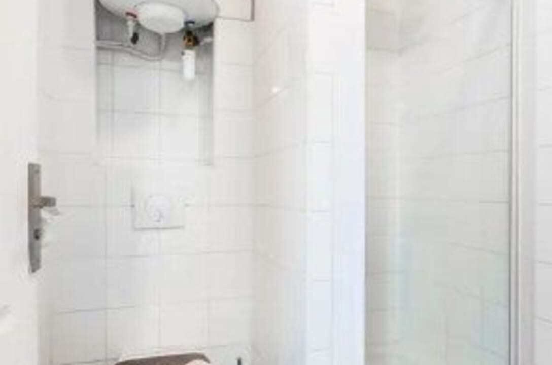 Photo of Bathroom in Pantin