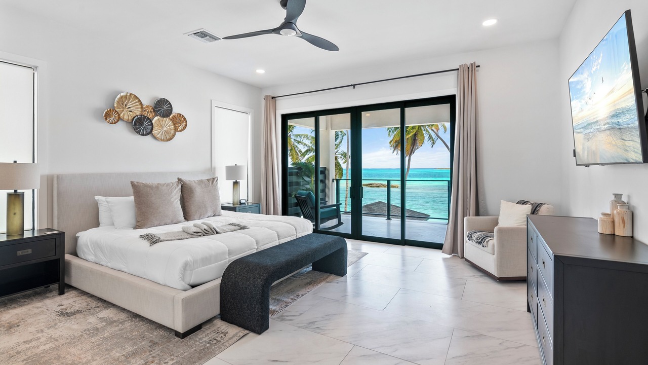 Photo of Bedroom in Tar Bay