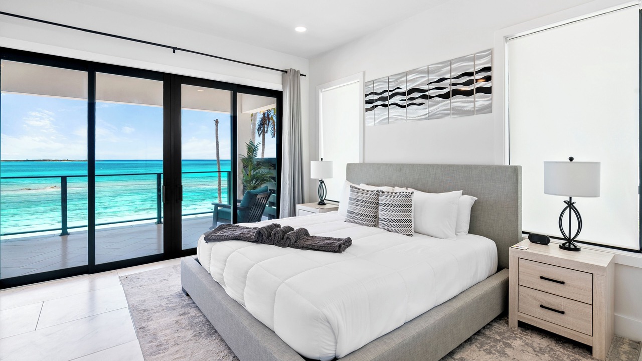 Photo of Bedroom in Tar Bay