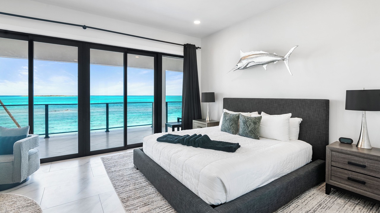 Photo of Bedroom in Tar Bay
