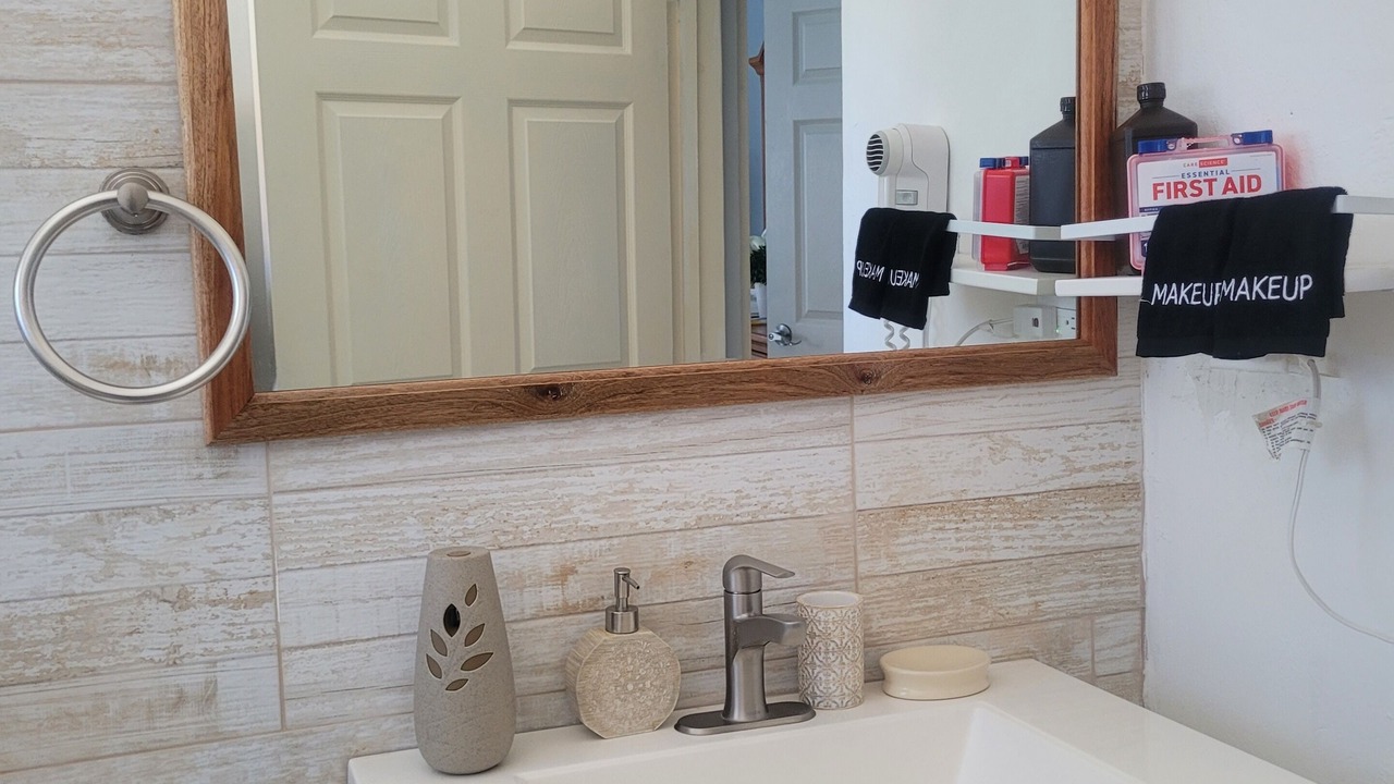 Photo of Bathroom in Tower Isle