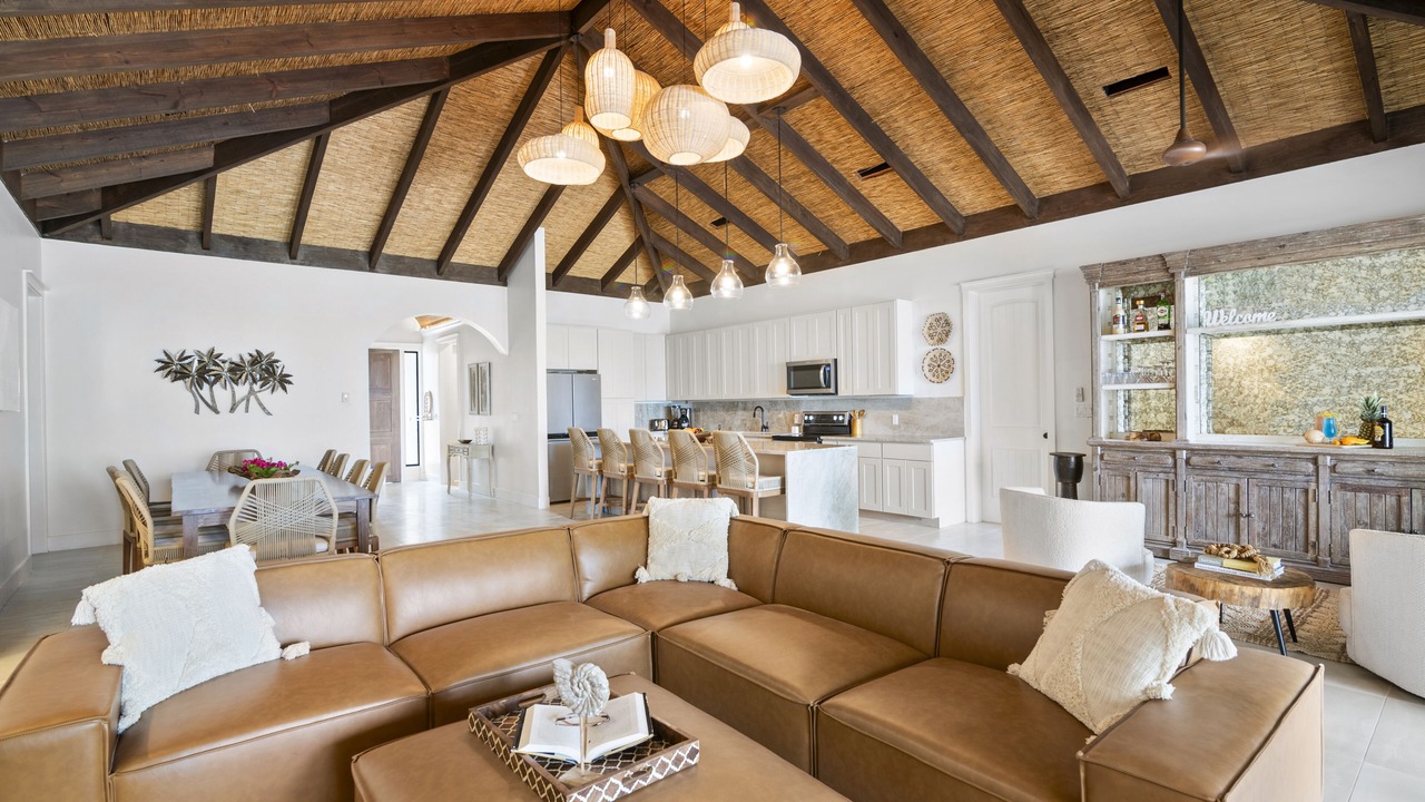 Photo of Livingroom in Farmer's Hill
