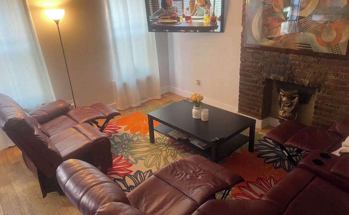 Photo of Livingroom in Williamsburg
