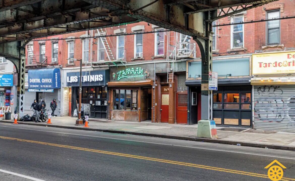 Photo of Others in Williamsburg