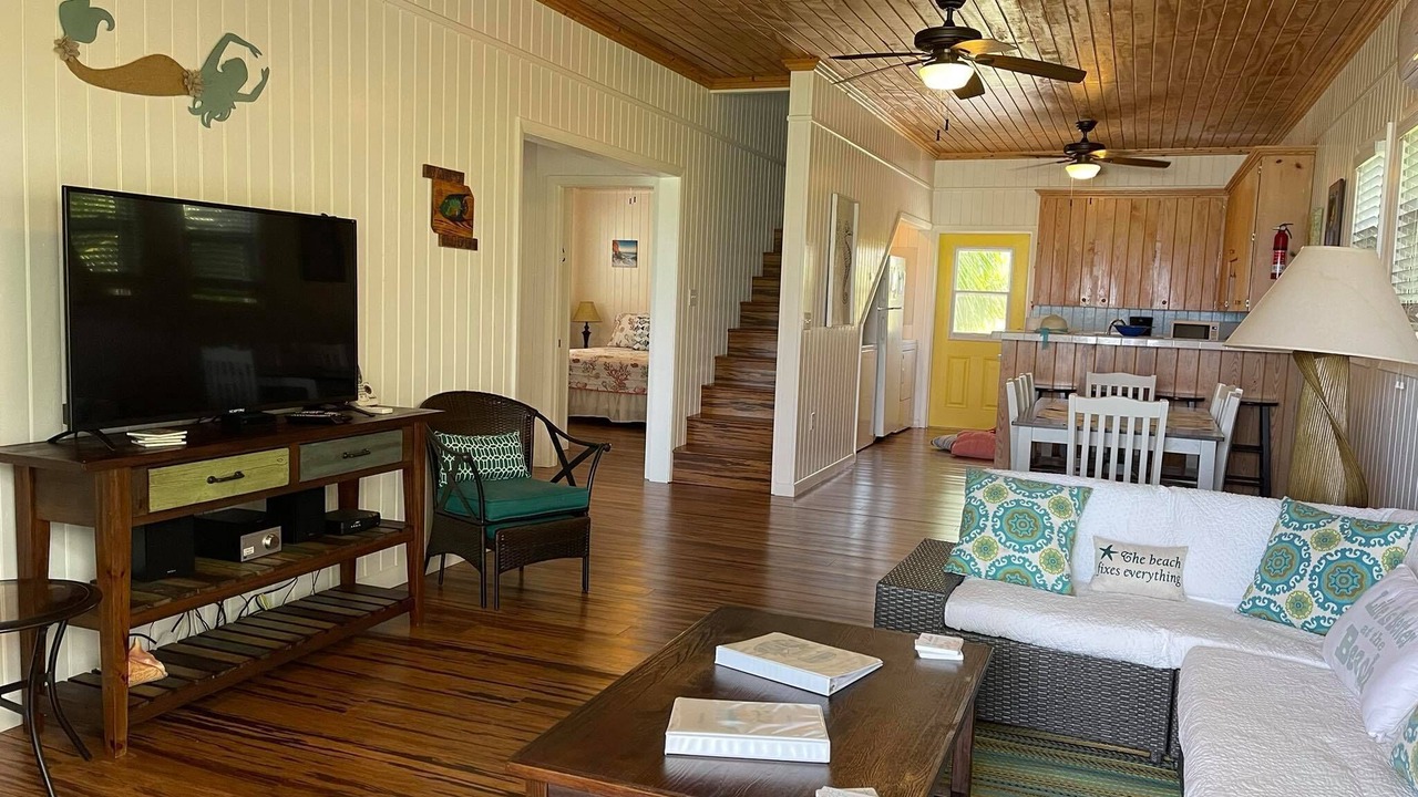 Photo of Bedroom in Spanish Wells