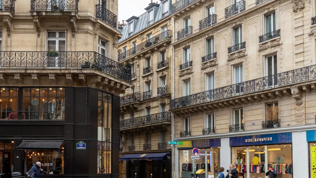 Photo of Others in Saint-Germain-des-Pres