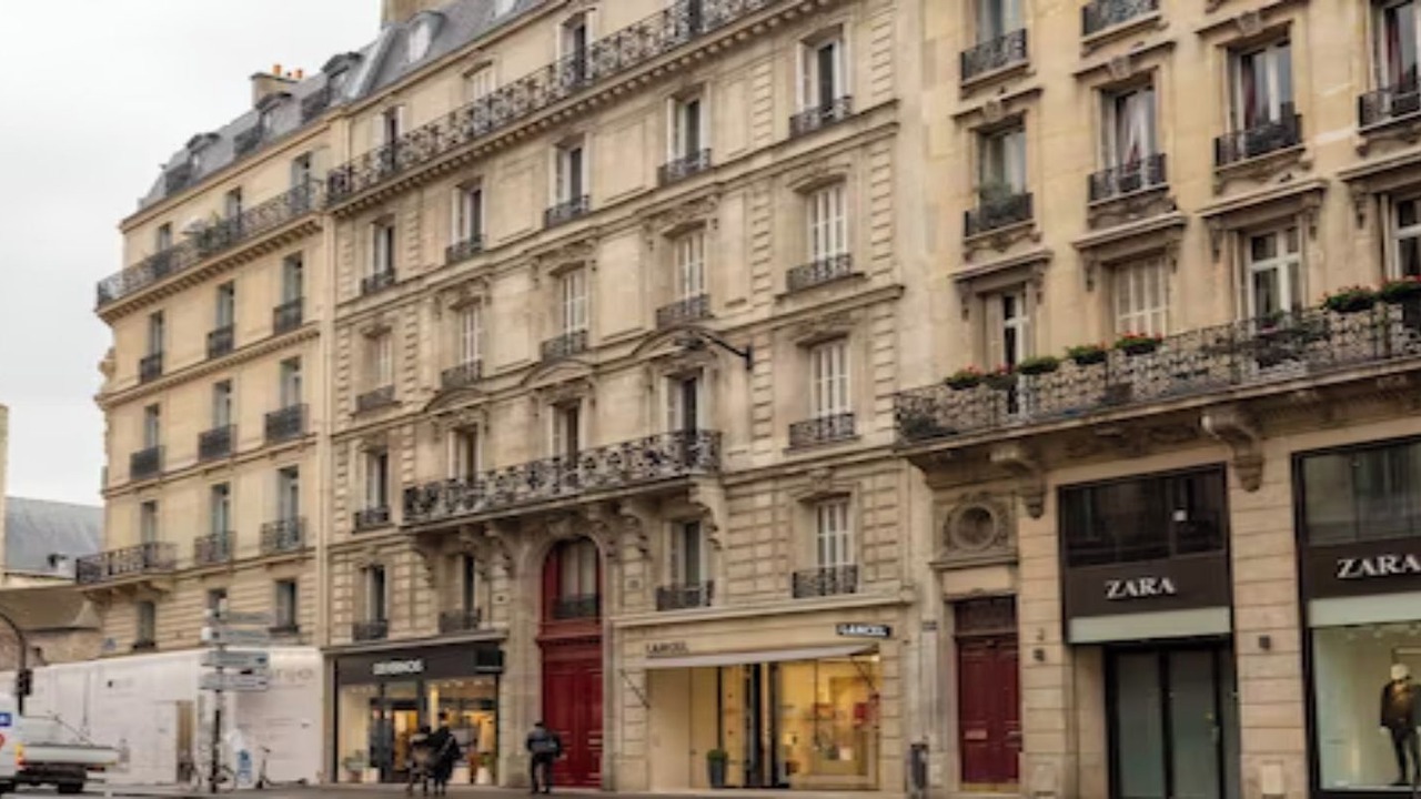 Photo of Others in Saint-Germain-des-Pres