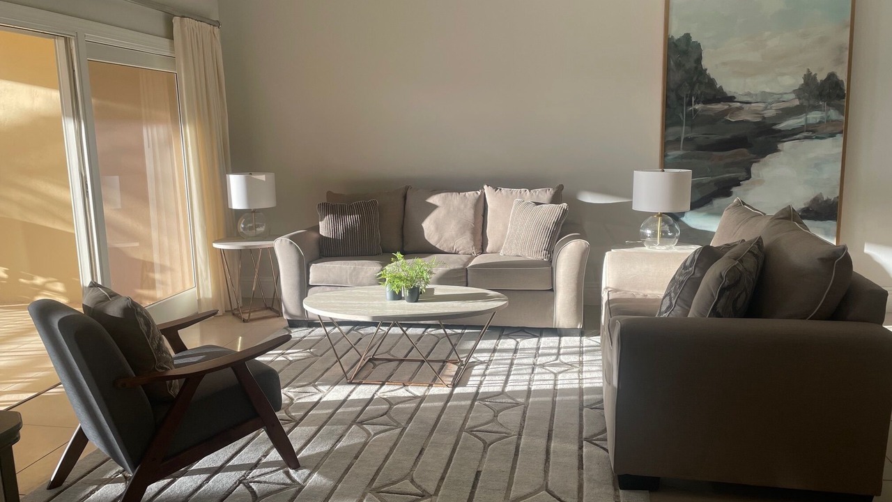 Photo of Livingroom in Bahamia West