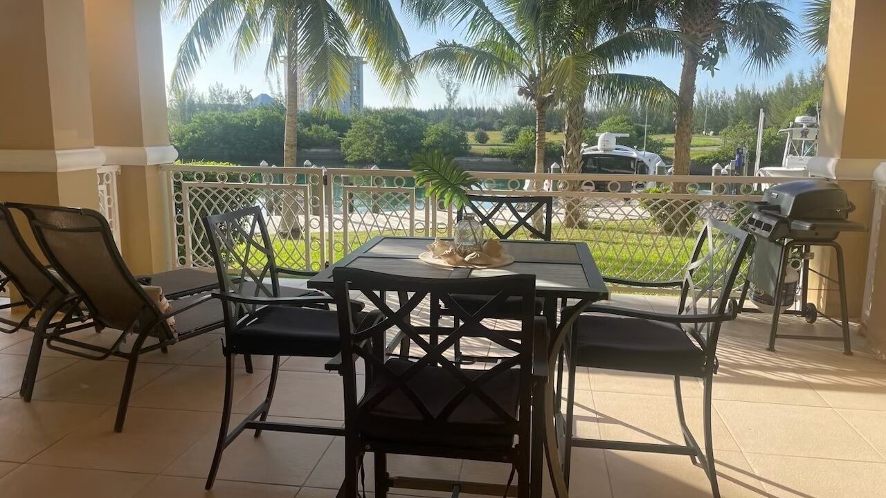 Photo of Outdoor in Bahamia West