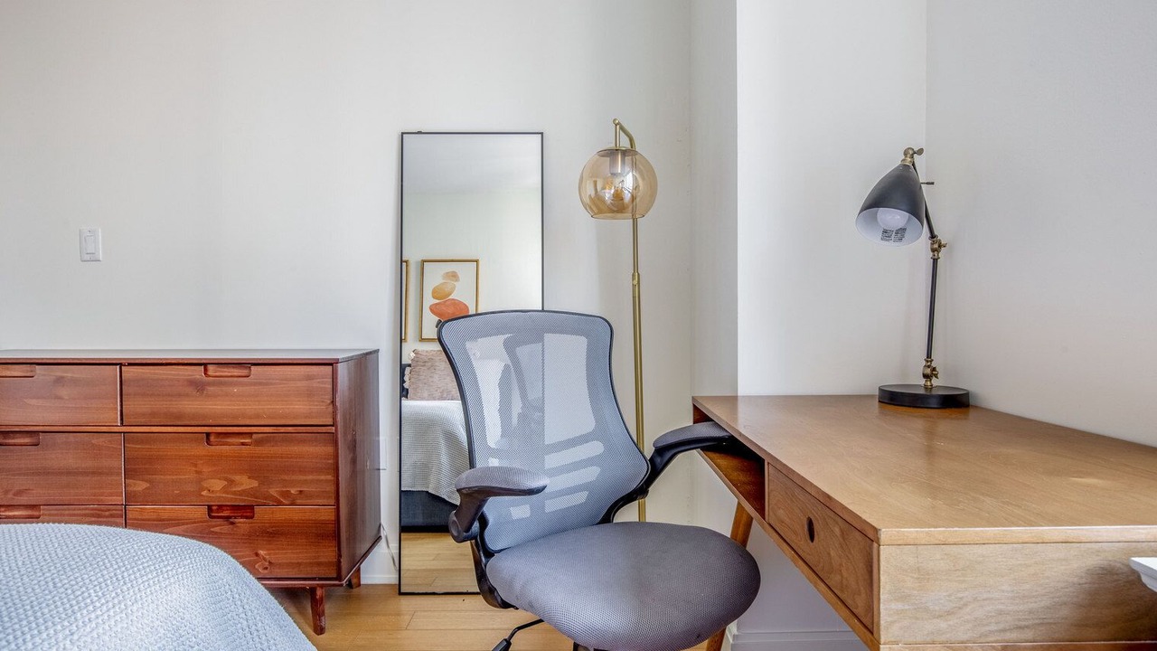 Photo of Bedroom in Sutton Place