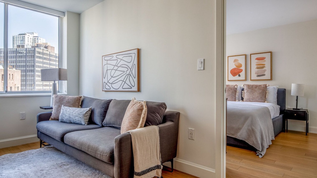 Photo of Livingroom in Sutton Place