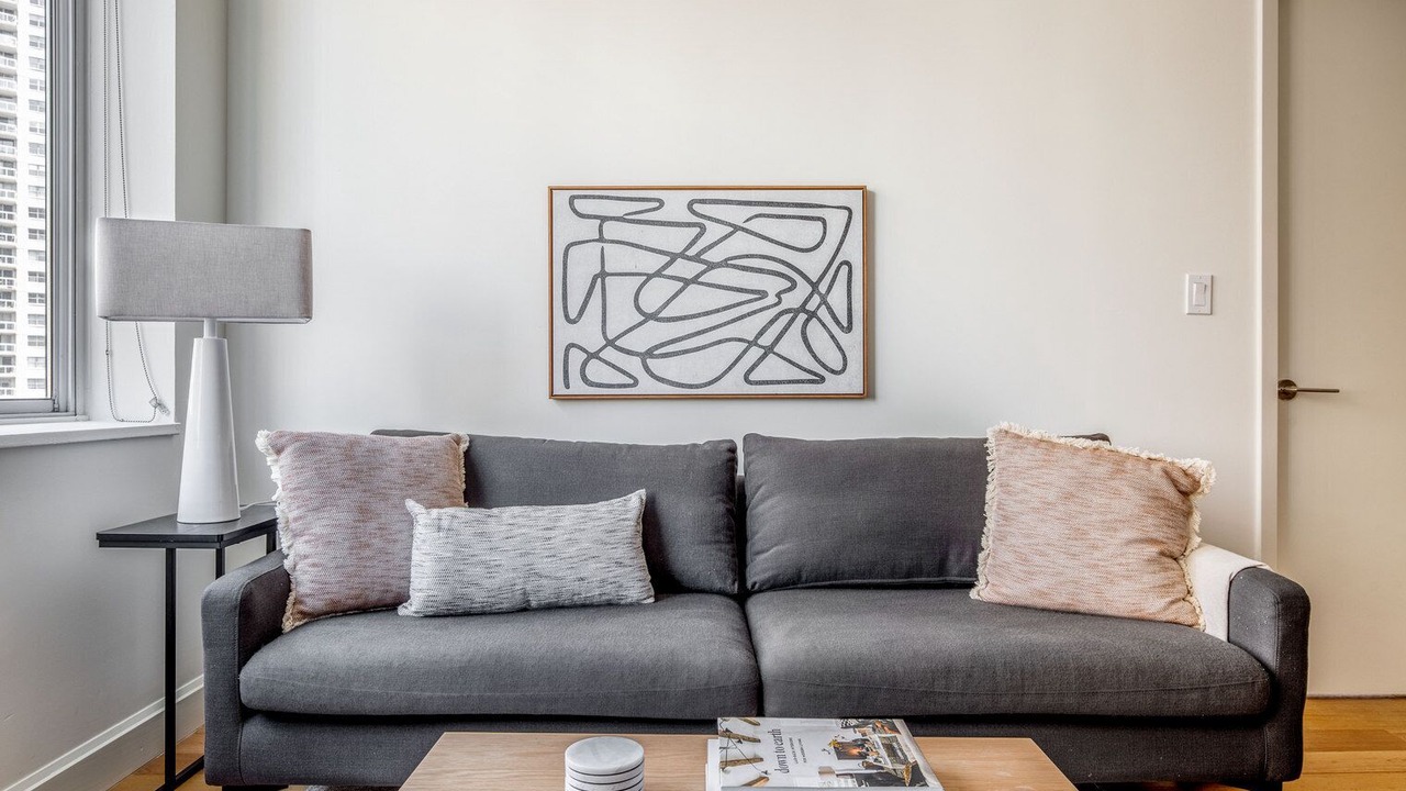 Photo of Livingroom in Sutton Place