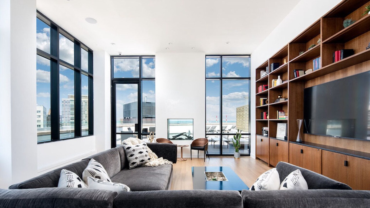 Photo of Livingroom in Sutton Place
