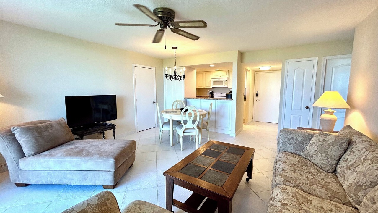 Photo of Livingroom in Williams Town