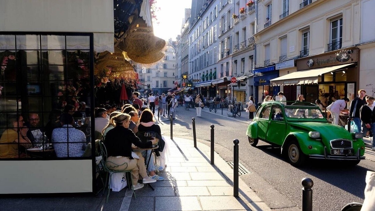 Photo of Others in Saint-Germain-des-Pres