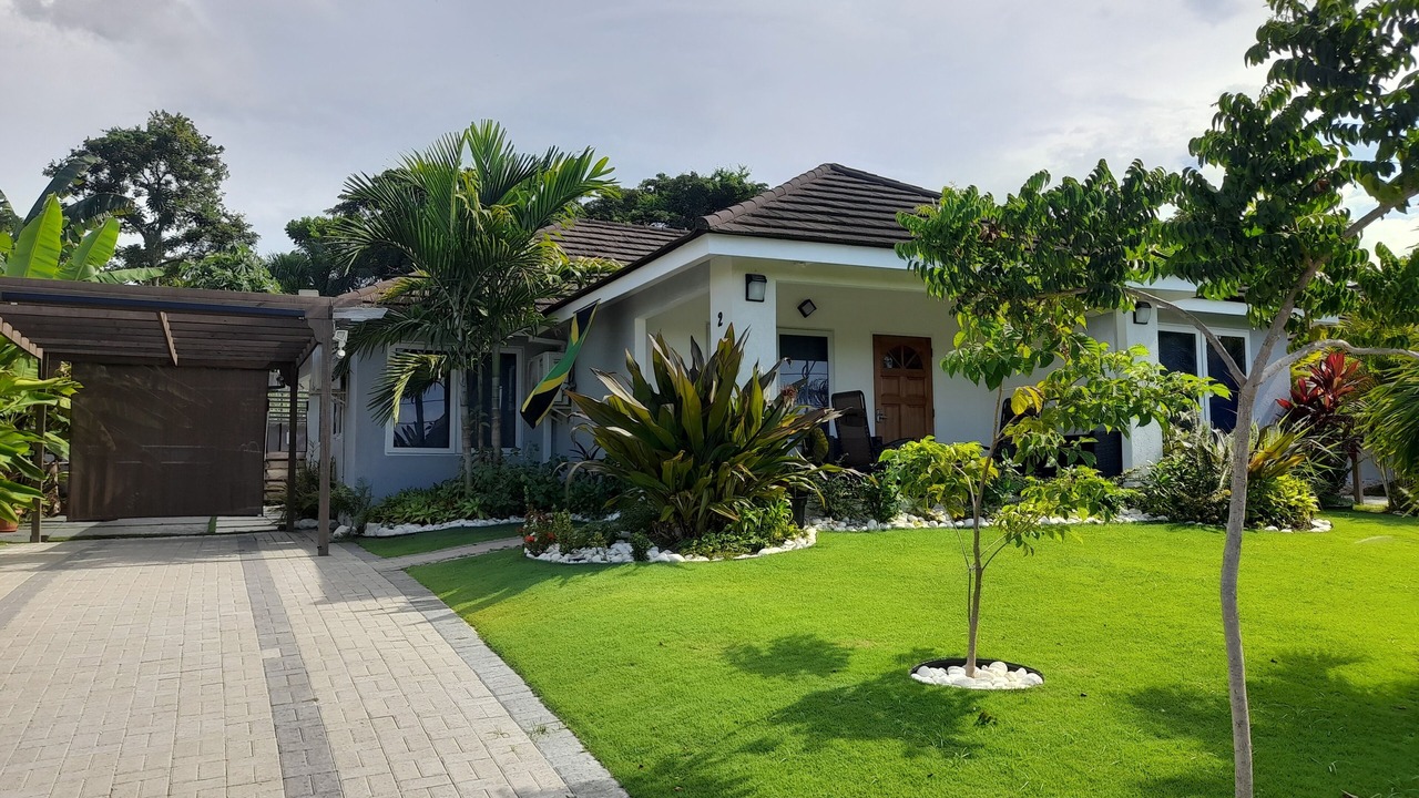 Photo of Outdoor in Mammee Bay