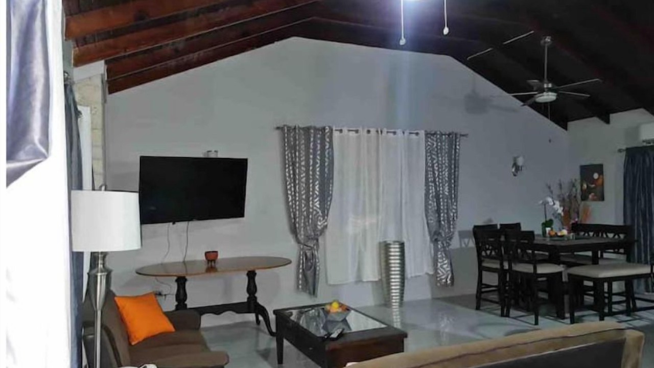 Photo of Livingroom in Eastwood Park