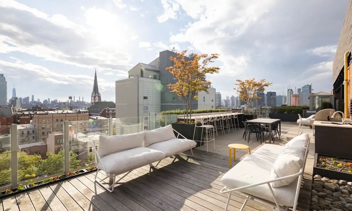 Photo of Outdoor in Greenpoint