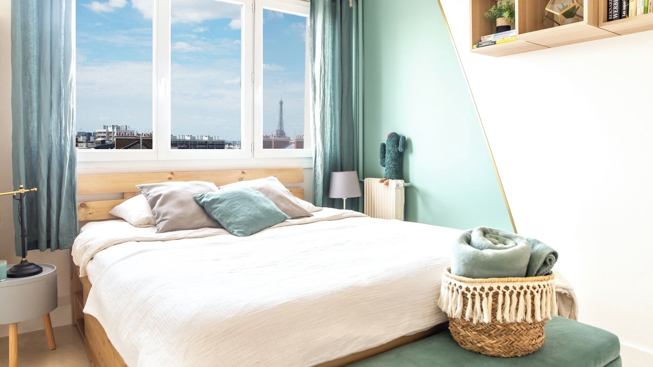 Photo of Bedroom in Saint-Lambert