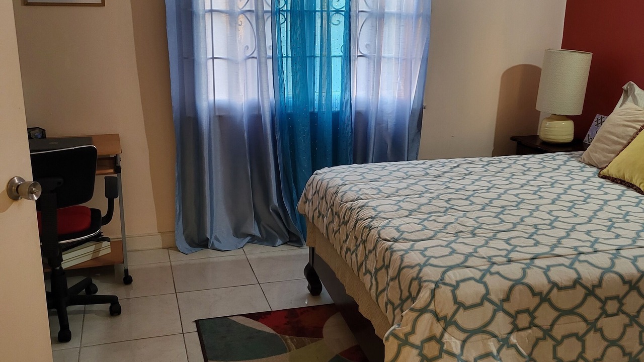 Photo of Bedroom in Spanish Town