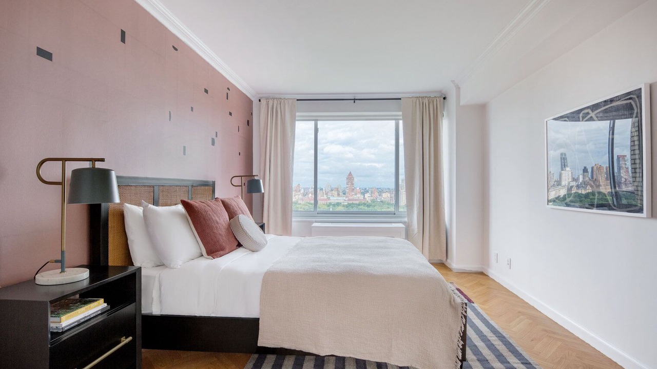 Photo of Bedroom in Uptown