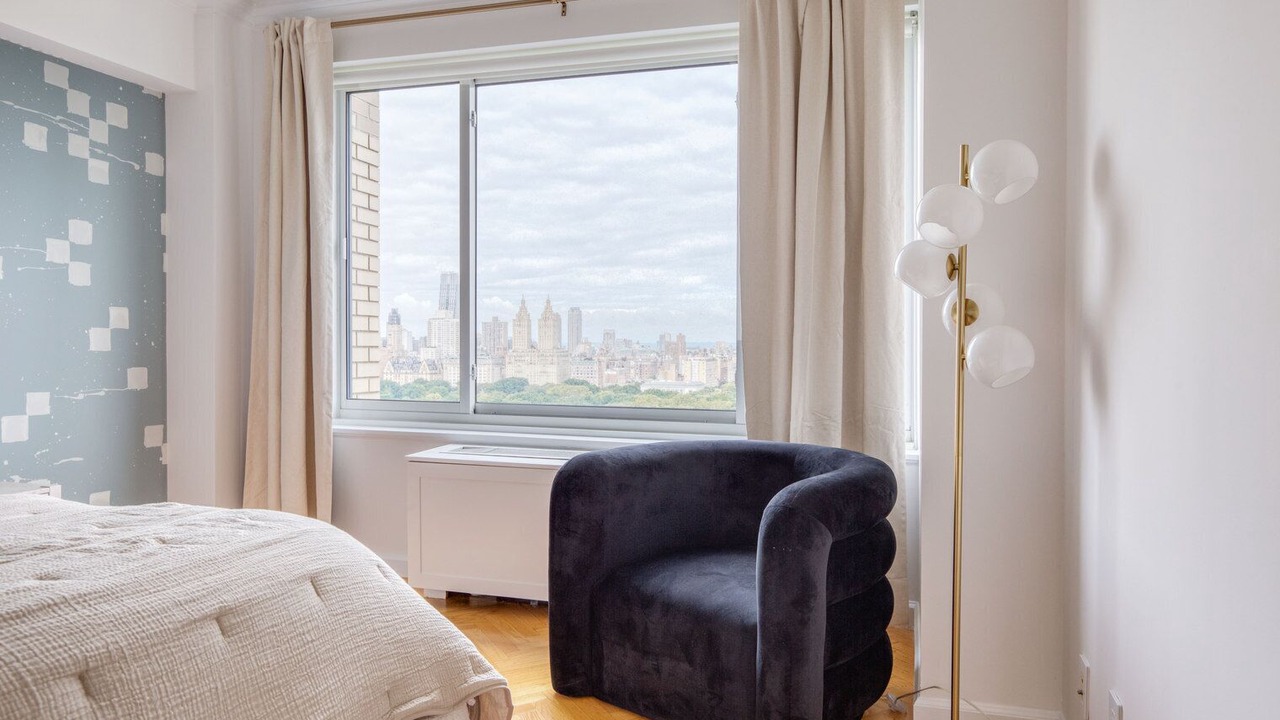 Photo of Bedroom in Uptown